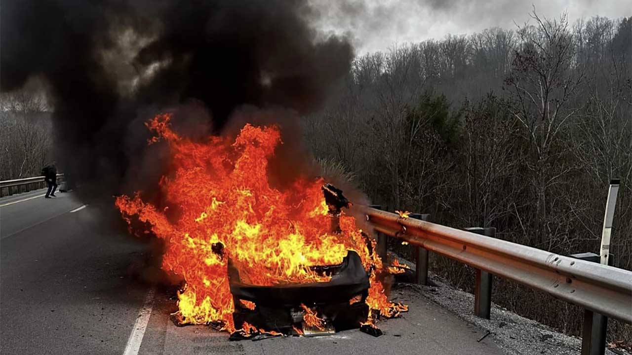 Pozor! V Tesle môžeš aj ZHORIEŤ!