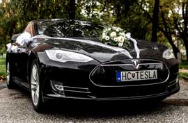 Tesla Model S - auto na svadbu
