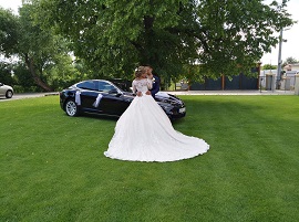 Tesla Model S - auto na svadbu