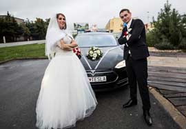 Tesla Model S - auto na svadbu