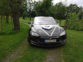 Tesla Model S - auto na svadbu